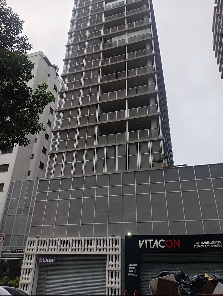 Apartamento ao lado do shopping Frei Caneca - 320