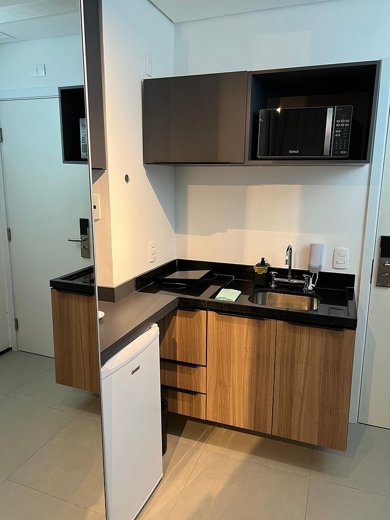 Apartamento ao lado do shopping Frei Caneca - 302