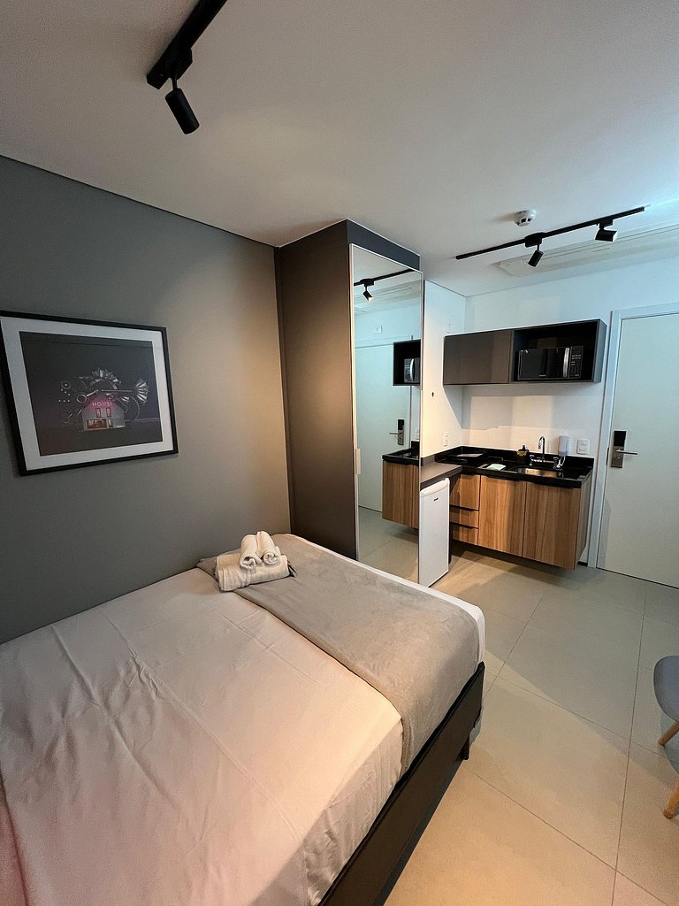Apartamento ao lado do shopping Frei Caneca - 302