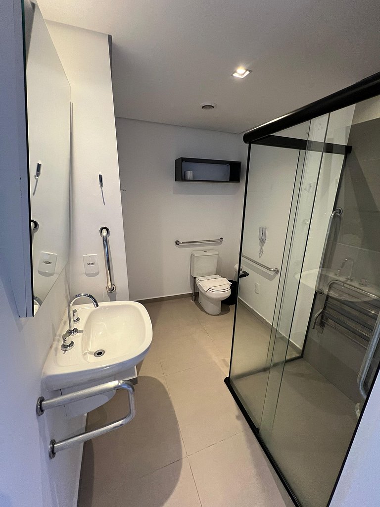 Apartamento ao lado do shopping Frei Caneca - 302