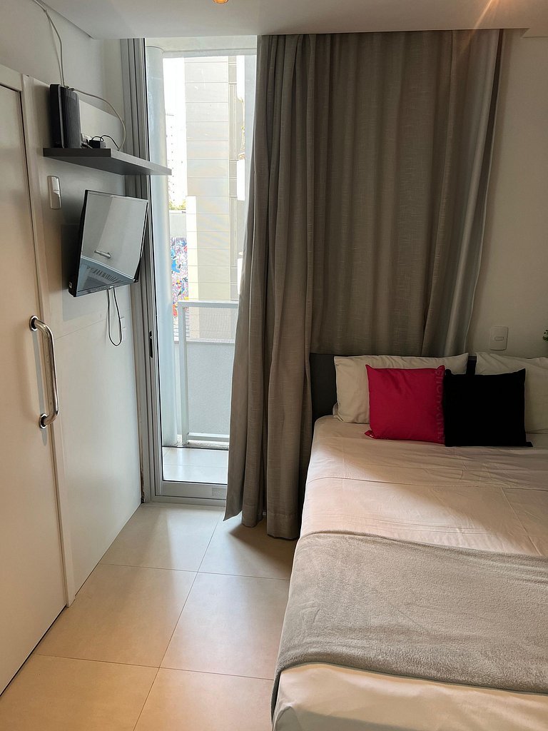 Apartamento ao lado do shopping Frei Caneca - 302