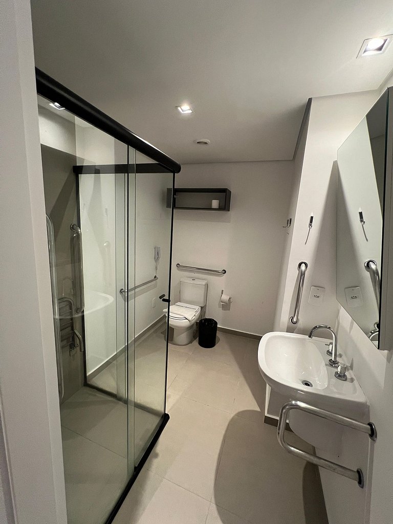 Apartamento ao lado do shopping Frei Caneca - 320
